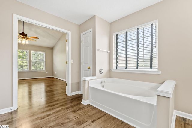 2 Innisbrook Lane, Simpsonville, SC 29681