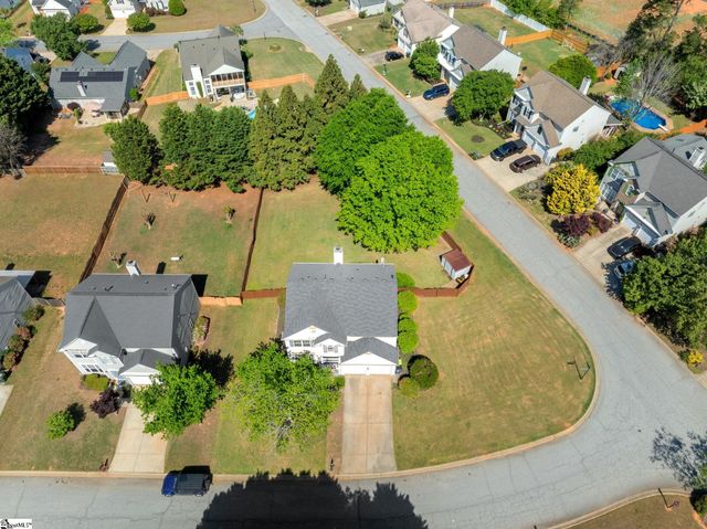 2 Innisbrook Lane, Simpsonville, SC 29681