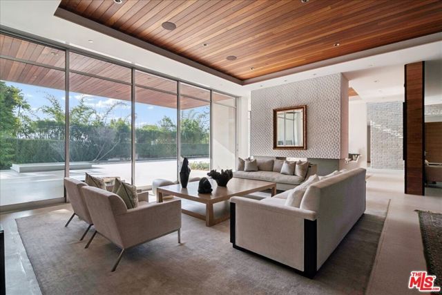 1232 Sunset Plaza Drive, Los Angeles, CA 90069