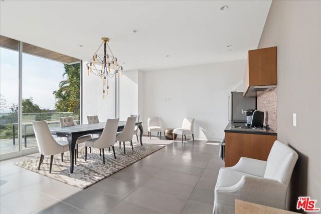 1232 Sunset Plaza Drive, Los Angeles, CA 90069