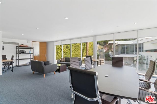 1232 Sunset Plaza Drive, Los Angeles, CA 90069