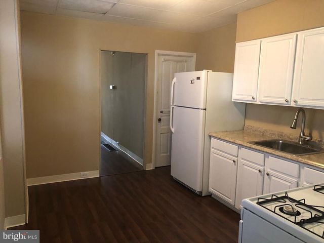 320 POWELL ST, Gloucester City, NJ 08030