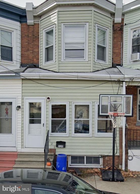 320 POWELL ST, Gloucester City, NJ 08030