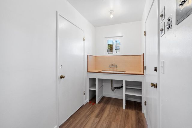 4584 E Tulare Street, Fresno, CA 93702