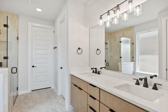 216 High Valley Drive, Liberty Hill, TX 78642