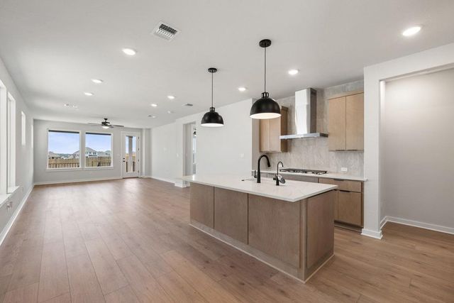 216 High Valley Drive, Liberty Hill, TX 78642