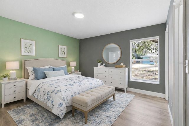 600 W CLARKE STREET, Wildwood, FL 34785