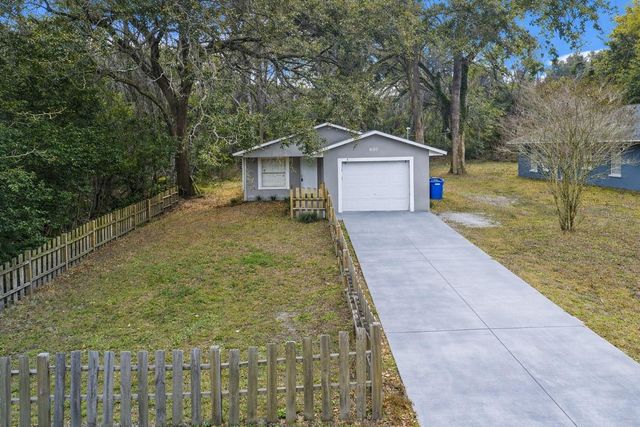 600 W CLARKE STREET, Wildwood, FL 34785