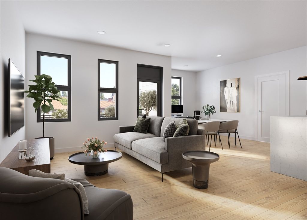 47 Condor 203, Boston, MA 02128