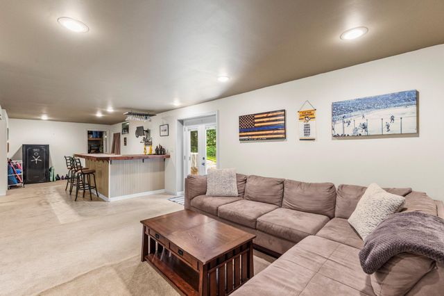 1445 BRYSONIA WENKSVILLE RD, Biglerville, PA 17307