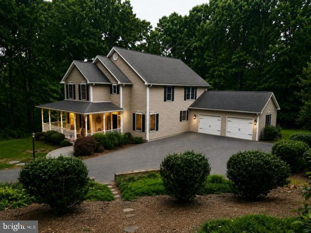 1445 BRYSONIA WENKSVILLE RD, Biglerville, PA 17307