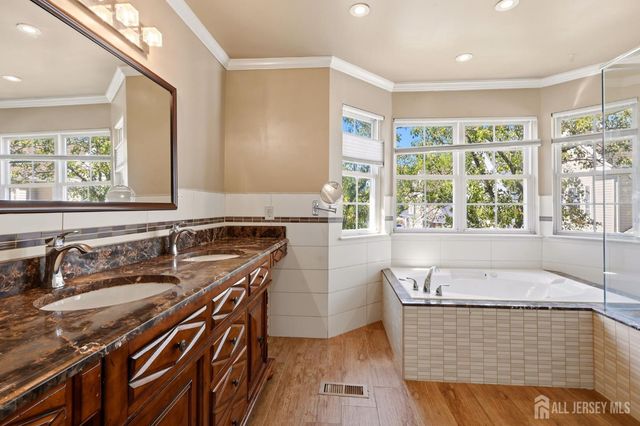 50 Glen Oaks Court, Old Bridge, NJ 08857