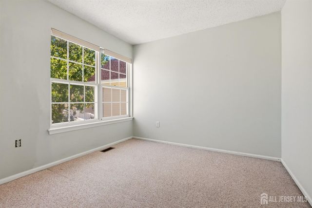 50 Glen Oaks Court, Old Bridge, NJ 08857