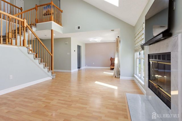 50 Glen Oaks Court, Old Bridge, NJ 08857