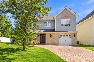 50 Glen Oaks Court, Old Bridge, NJ 08857