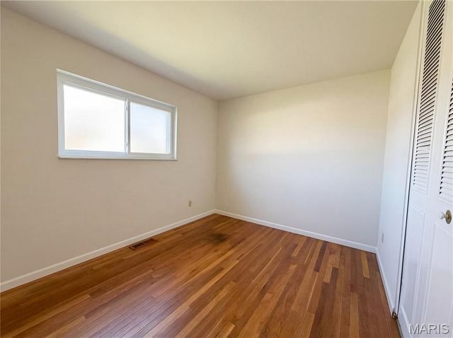 2243 Bolton Street, St Charles, MO 63301