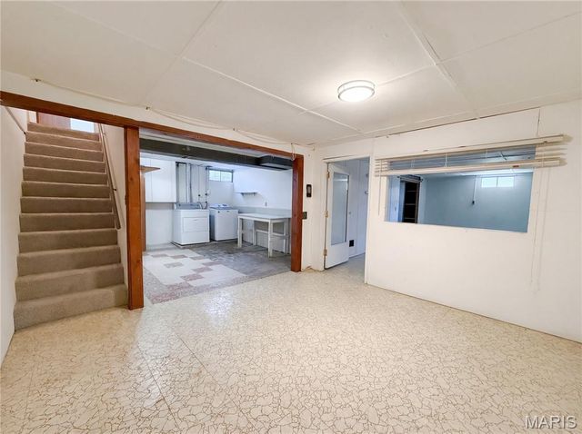 2243 Bolton Street, St Charles, MO 63301