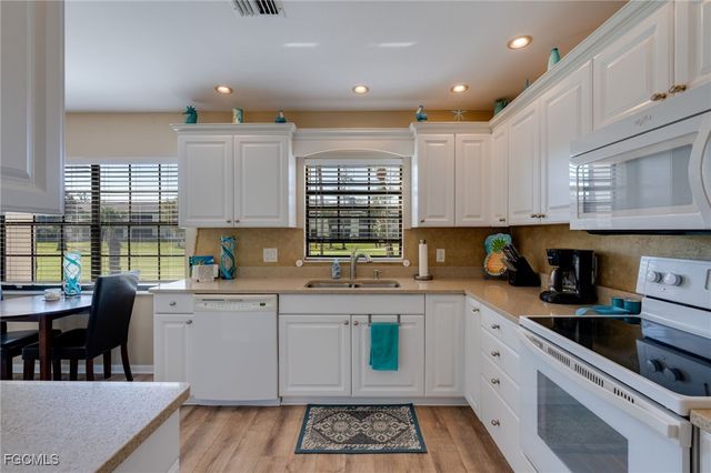 17260 Eagle TRCE 6, Fort Myers, FL 33908