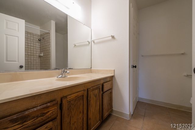 2069 California Avenue 17C, Wahiawa, HI 96786