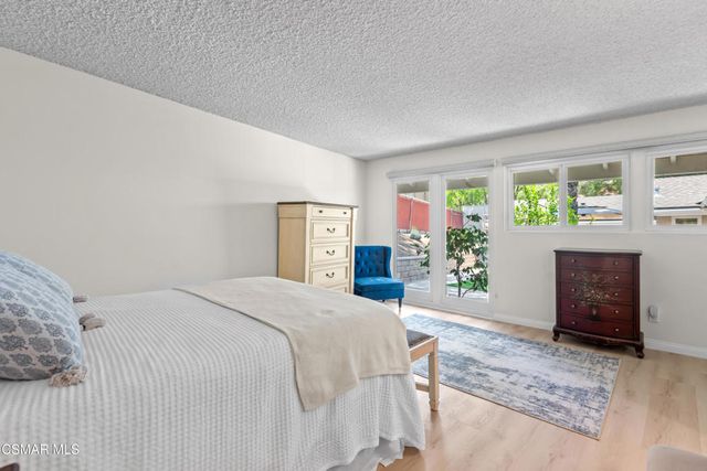 4230 Canoga Avenue, Woodland Hills, CA 91364