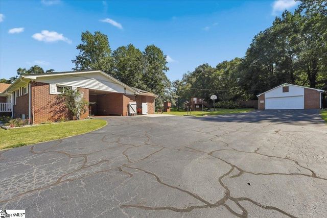 105 Lipscombe Drive, Travelers Rest, SC 29690