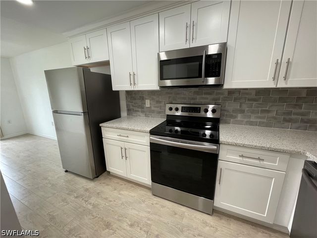 1200 Commonwealth CIR 103, Naples, FL 34116