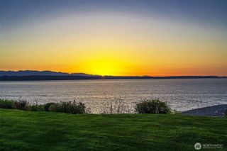 31 Pine Street #105, Edmonds, WA 98020