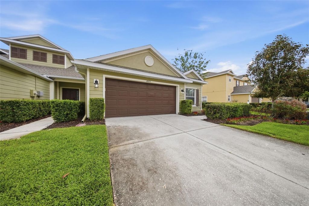 Image 2 of property listing at 20115 INDIAN ROSEWOOD DRIVE, Tampa, FL 33647