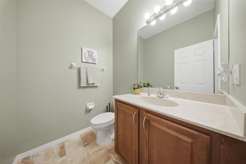 Image 18 of property listing at 20115 INDIAN ROSEWOOD DRIVE, Tampa, FL 33647