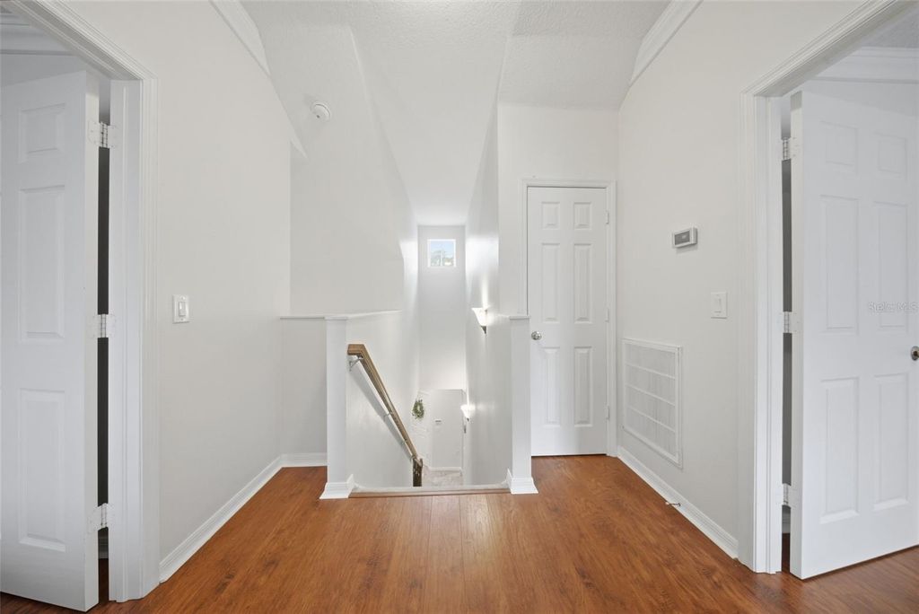 Image 24 of property listing at 20115 INDIAN ROSEWOOD DRIVE, Tampa, FL 33647
