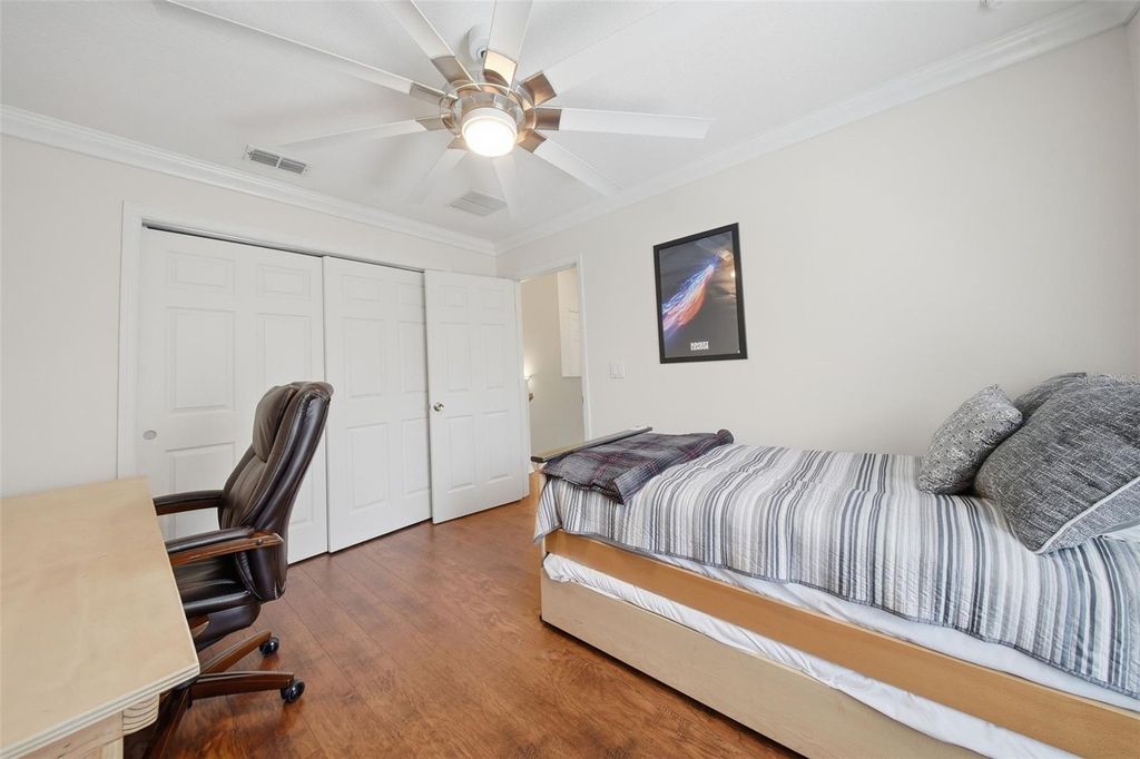Image 30 of property listing at 20115 INDIAN ROSEWOOD DRIVE, Tampa, FL 33647