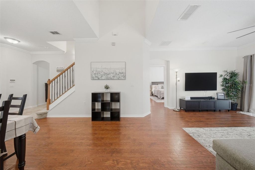 Image 6 of property listing at 20115 INDIAN ROSEWOOD DRIVE, Tampa, FL 33647