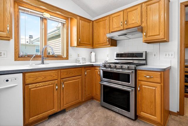 W2967 FARMSTEAD DRIVE, Appleton, WI 54915