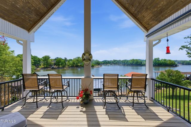 410 Lakeview Street, Bluff City, TN 37618