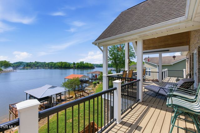 410 Lakeview Street, Bluff City, TN 37618