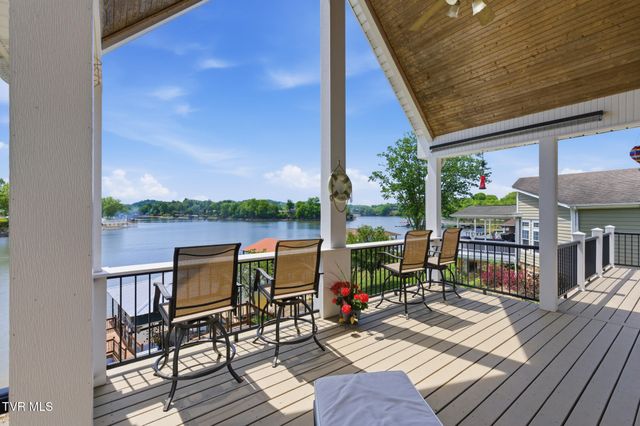 410 Lakeview Street, Bluff City, TN 37618