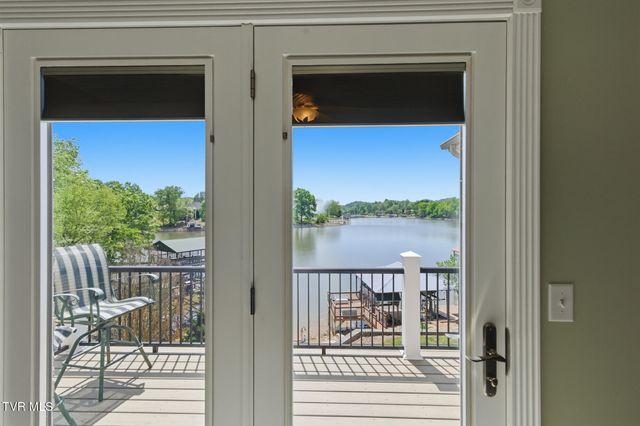 410 Lakeview Street, Bluff City, TN 37618