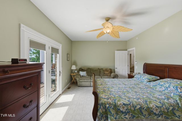 410 Lakeview Street, Bluff City, TN 37618
