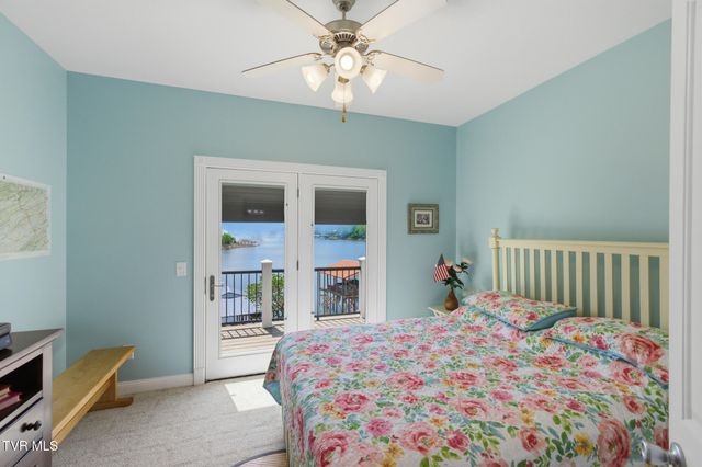 410 Lakeview Street, Bluff City, TN 37618