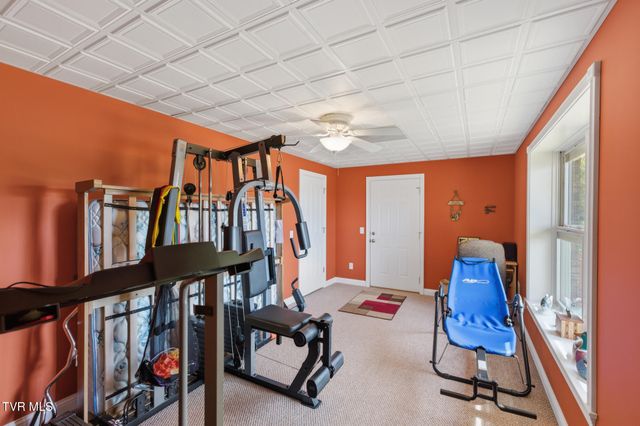 410 Lakeview Street, Bluff City, TN 37618