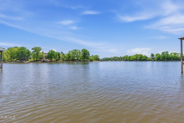 410 Lakeview Street, Bluff City, TN 37618