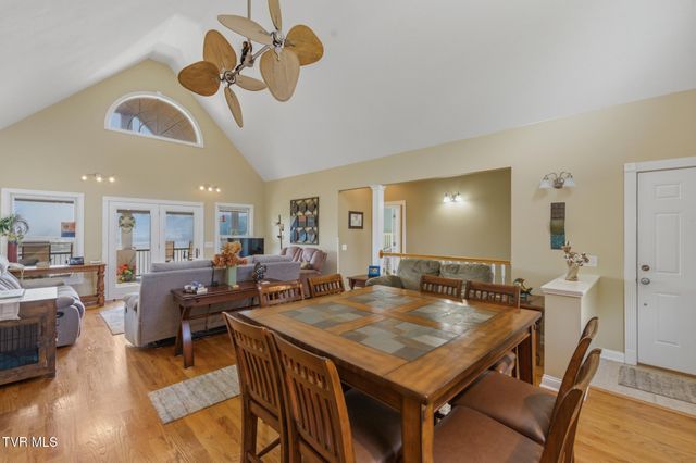 410 Lakeview Street, Bluff City, TN 37618