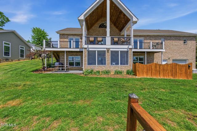 410 Lakeview Street, Bluff City, TN 37618