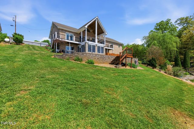 410 Lakeview Street, Bluff City, TN 37618