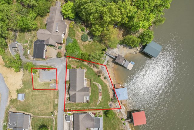 410 Lakeview Street, Bluff City, TN 37618
