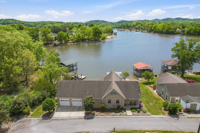 410 Lakeview Street, Bluff City, TN 37618