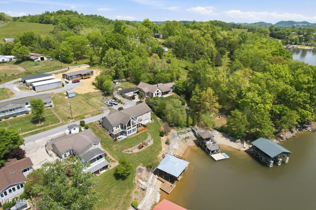 410 Lakeview Street, Bluff City, TN 37618