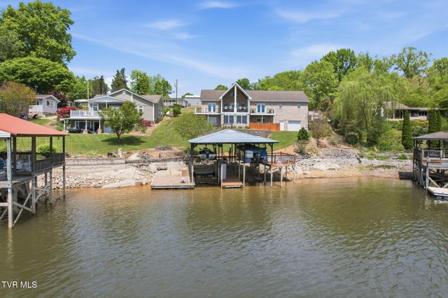 410 Lakeview Street, Bluff City, TN 37618