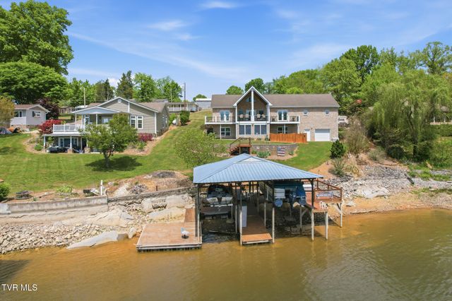 410 Lakeview Street, Bluff City, TN 37618