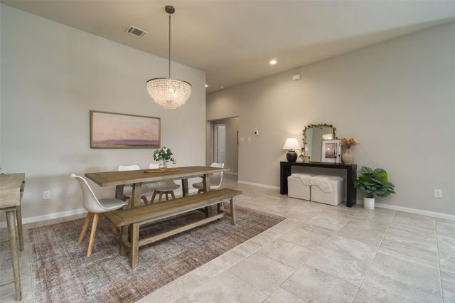 513 Sugar Trail Drive, League City, TX 77573